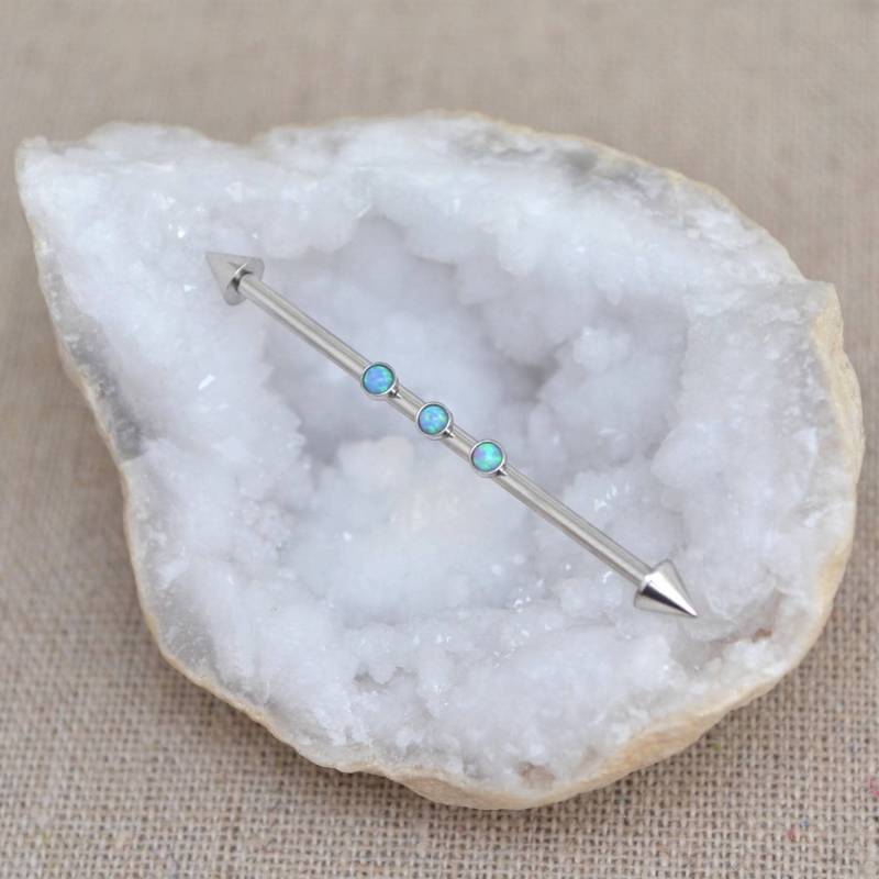 Blauer Opal Industrie Piercing - Gerüst Ohrring Industrial Barbell Chirurgenstahl 14 Gauge von ModernJewelBoutique