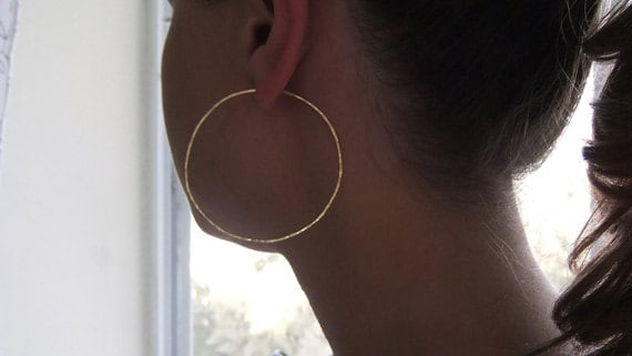 Gehämmerte Creolen - 14K Gold Filled Große Kreis Ohrringe Gehämmerte Creolen - 14K Gold Filled Große Kreis Ohrringe von ModernJewelBoutique