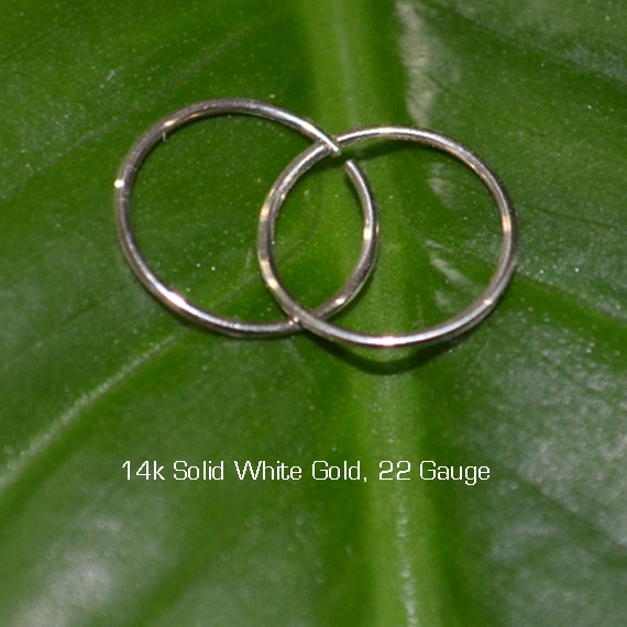 Massiver Gold-Tragus-Ohrring - Nasenring-Ohrstecker Knorpel-Creolen-Ohrring Helix-Piercing Daith-Ohrring 22 G Rook Hoop Septum-Ring Gauge Massiver Gold-Tragus-Ohrring - Nasenring-Ohrstecker Knorpel-Creolen-Ohrring Helix-Piercing Daith-Ohrring 22 G Rook Hoop Septum-Ring Gauge von ModernJewelBoutique