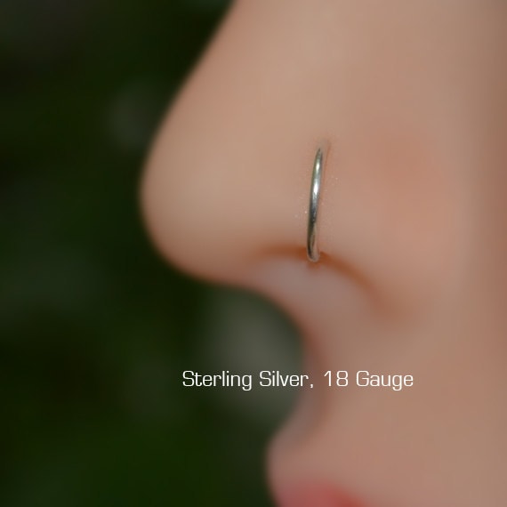 Nasenmanschette Aus Sterlingsilber - Extra Kleiner Fake-Nasenring Ohrmanschette Fake-Piercing Nicht Durchbohrter Nasenring Conch-Manschette 18 Gauge Nasenmanschette Aus Sterlingsilber - Extra Kleiner Fake-Nasenring Ohrmanschette Fake-Piercing Nicht Durchbohrter Nasenring Conch-Manschette 18 Gauge von ModernJewelBoutique