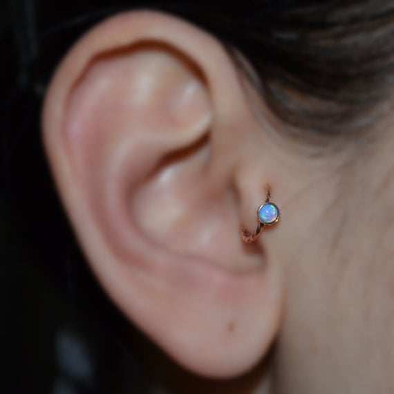 Tragus Ohrring - Gold Nasenbügel Helix Rookie 3mm Blauer Opal Schmuck 16G Knorpel Piercing Nasen Ring Tragus Ohrring - Gold Nasenbügel Helix Rookie 3mm Blauer Opal Schmuck 16G Knorpel Piercing Nasen Ring von ModernJewelBoutique