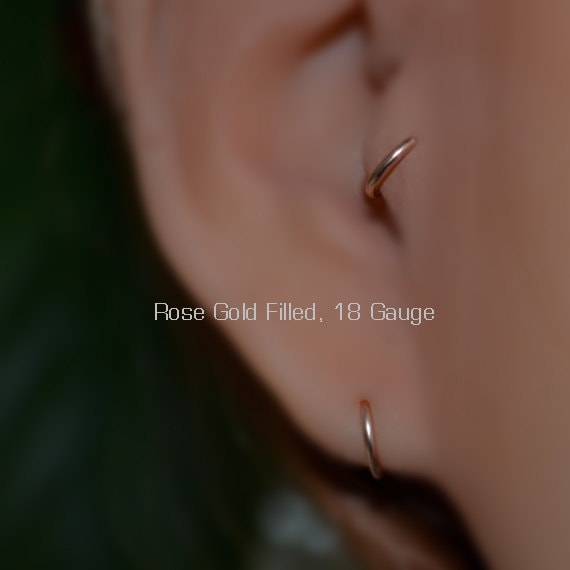 Tragus-Ohrring - Gold-Nasenpiercing Nasenring Helix-Ring Tragus-Hoop Daith-Piercing Knorpelring Rook 18 G Tragus-Ohrring - Gold-Nasenpiercing Nasenring Helix-Ring Tragus-Hoop Daith-Piercing Knorpelring Rook 18 G von ModernJewelBoutique