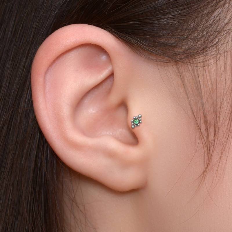 Tragus Ohrstecker - Chirurgenstahl Schmuck Vorne Helix Knorpel Labret Bolzen Flache Rückseite Conch Piercing Tragus Ohrstecker - Chirurgenstahl Schmuck Vorne Helix Knorpel Labret Bolzen Flache Rückseite Conch Piercing von ModernJewelBoutique