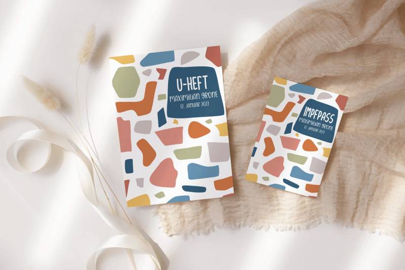 U-Heft & Impfpass Hülle "Painted Terrazzo" Personalisierbar I Inklusive Transparenter Schutzhülle Terrazzomuster Accessoires Für Kinder von ModernKidsArtShop