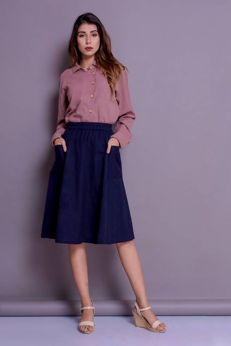 Leinenhemd Mit Entspannter Passform Volle Ärmel, Geneigte Knopfleiste von ModernMoveBoutique