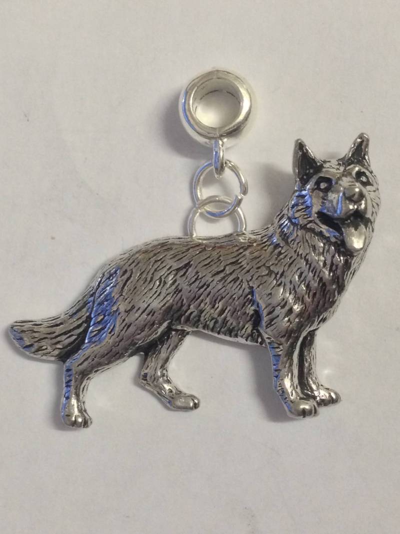 Deutscher Schäferhund D2 Charm Mit 5 Mm Öse, Passend Für Armbänder, Pandora, Ketten in Chrom-Gold Oder Zinn-Finish Erhältlich von ModernPewterAndGifts