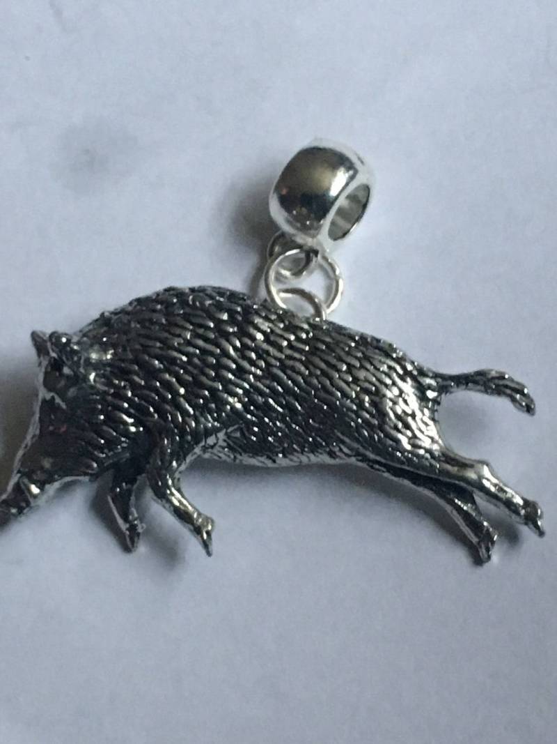 Federnde Eber Charm Mit 5 Mm Bohrung Passend Für Charm-Anhänger-Armband Auch Pandora-Ketten Refa55 Gold Oder Zinn-Finish Erhältlich Federnde Eber Charm Mit 5 Mm Bohrung Passend Für Charm-Anhänger-Armband Auch Pandora-Ketten Refa55 Gold Oder Zinn-Finish Erhältlich von ModernPewterAndGifts