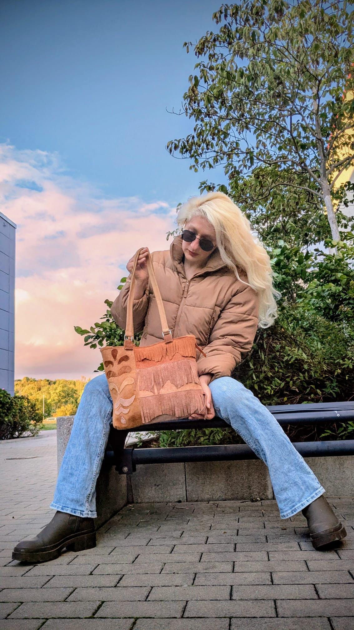 Handgemachte Boho-Ledertasche Aus Echtem Leder Mit Fransen von ModernRebelDesign