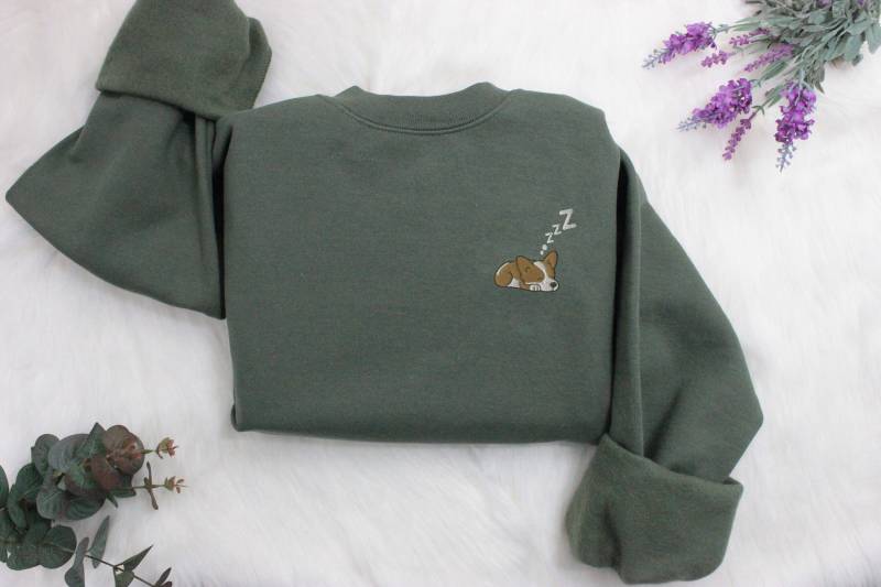Schlafender Corgis Besticktes Sweatshirt Geschenk, Bestickter Handgemachter Niedlicher Unisex Rundhalsausschnitt Langarmpullover - Mehrere Farben von ModernTrace