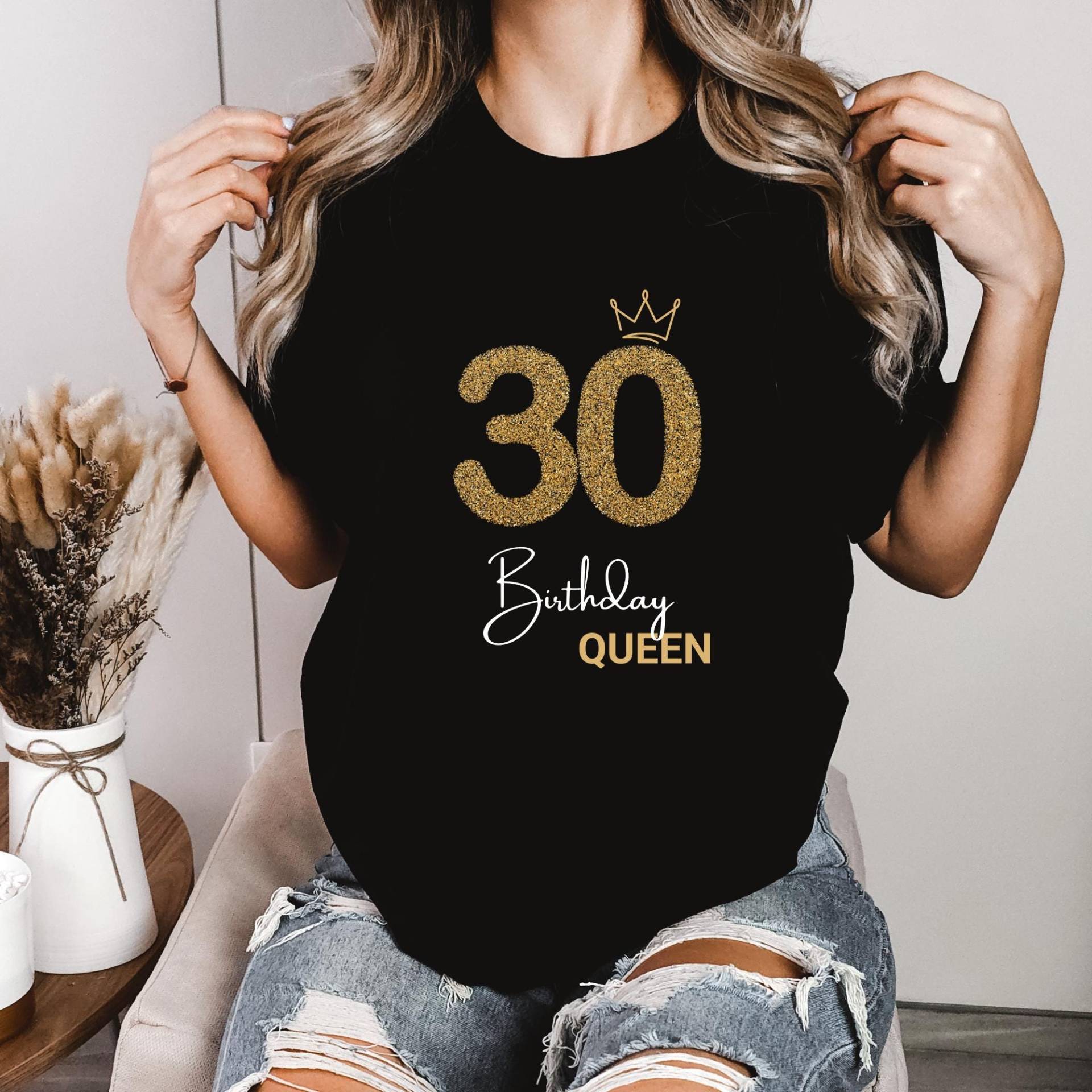 30. Geburtstag Shirt Für Frauen - Birthday Queen T-Shirt Mit Glitzer-Look Krone Geschenkidee Zum Dreißigsten von Modernprintloft