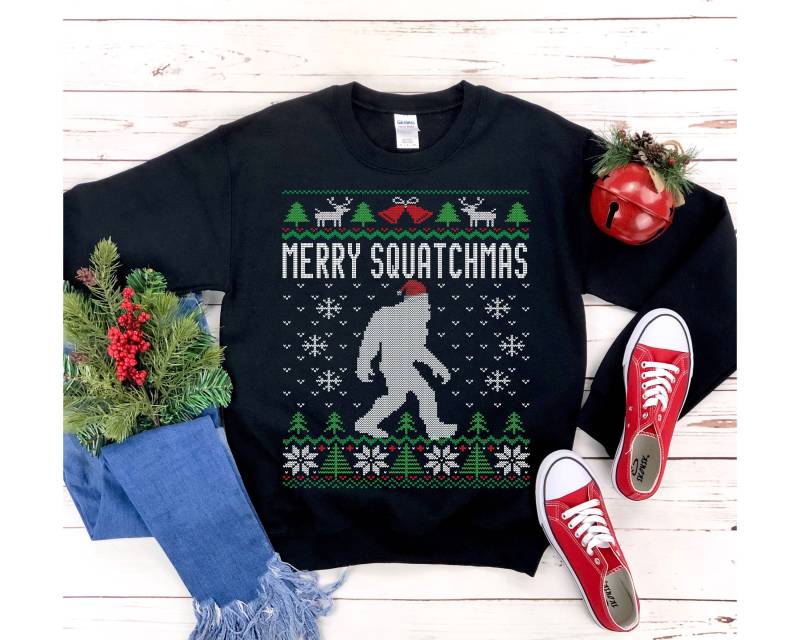 Lustige Hässliche Weihnachten Pullover Für Mann Paranormal Believer Weihnachtsmütze Sasquatch Shirt Big Foot Sweatshirt Geschenk Vorhanden San von ModestMooseDesign