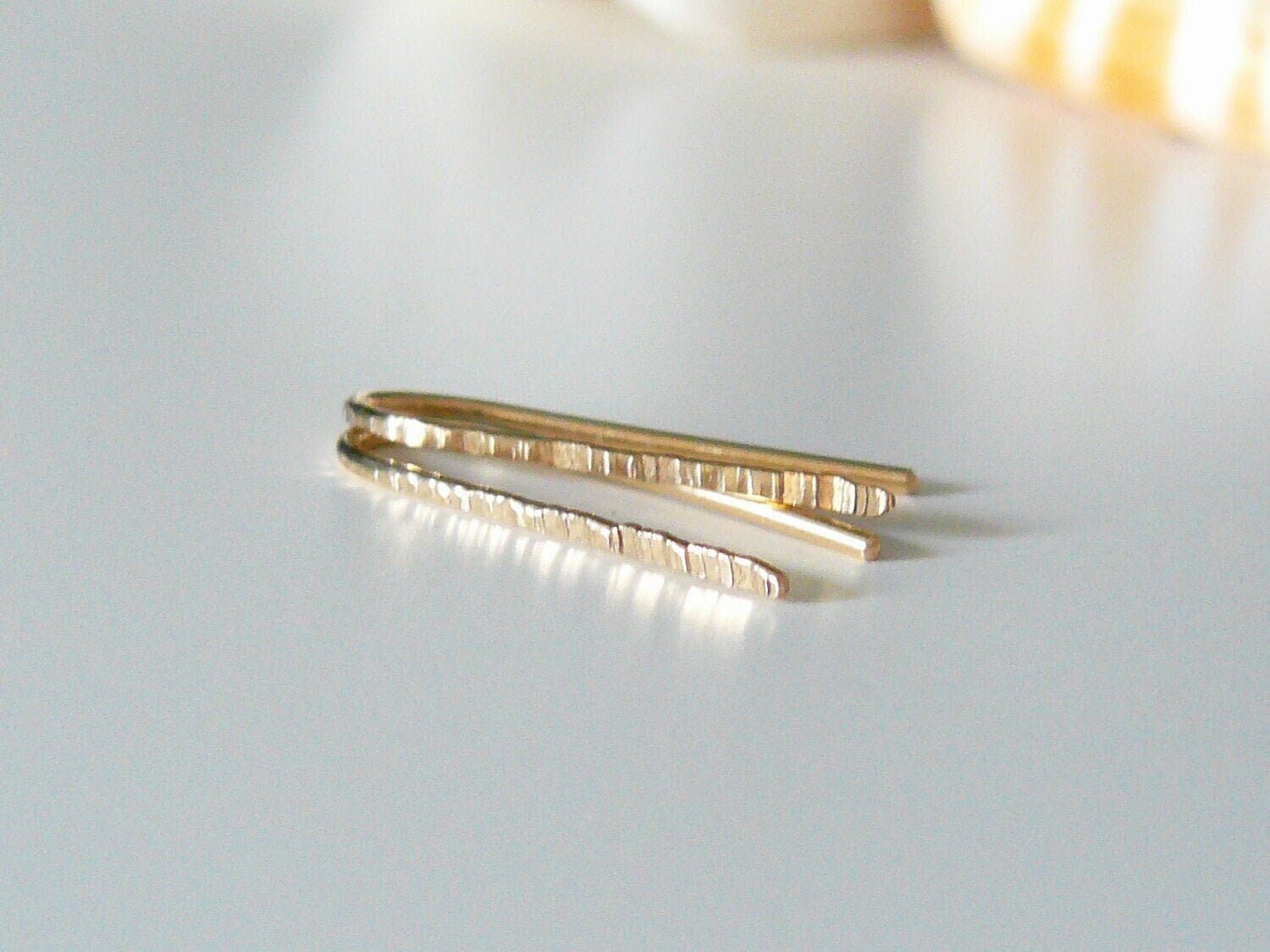 Gehämmerte Ohrringe Gold Filled 2, 3 Oder 4 cm - Offene Creolen Gehämmert Einfädler Minimalistisch Bogenohrringe Gehämmerte Ohrringe Gold Filled 2, 3 Oder 4 cm - Offene Creolen Gehämmert Einfädler Minimalistisch Bogenohrringe von Modetrueffel