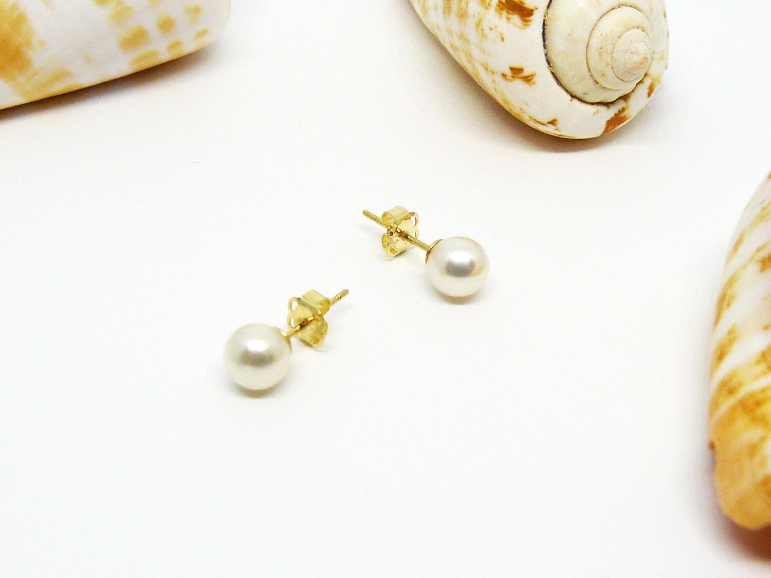 Perlenohrstecker Gold, 375Er Gold Ohrstecker, Perlenohrringe, Kleine Ohrstecker Juni Geburtsstein Ohrringe Gelbgold, Perlenschmuck Perlenohrstecker Gold, 375Er Gold Ohrstecker, Perlenohrringe, Kleine Ohrstecker Juni Geburtsstein Ohrringe Gelbgold, Perlenschmuck von Modetrueffel