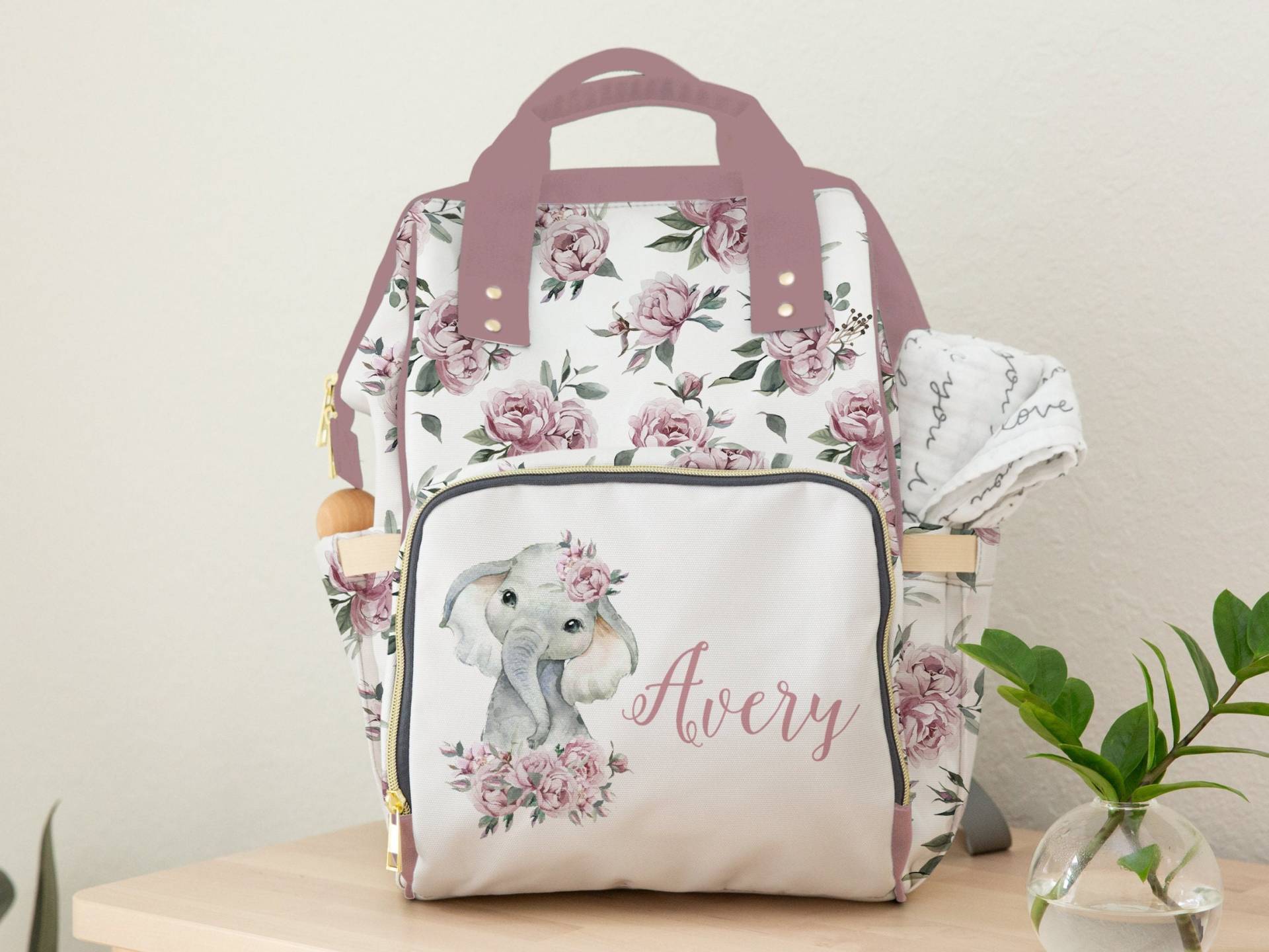 Elefant Personalisierte Wickeltasche, Rucksack, Baby Mädchen, Mädchen Kinderzimmer Dekor, Dusche Geschenk, Blumen Krippe Set, Mauve von ModifiedTot