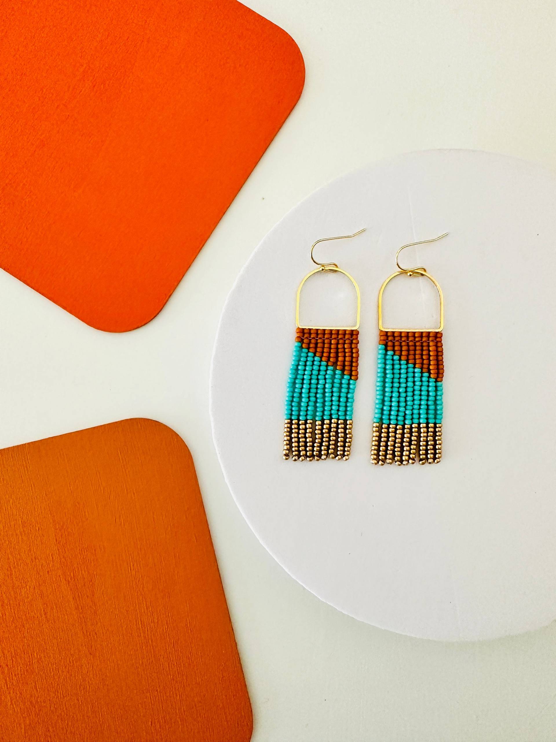 Handgemachte Perlenohrringe Von Modish/Boho & Modern Terracotta Orange, Türkis Grün, Gold Handgemachte Perlenohrringe Von Modish/Boho & Modern Terracotta Orange, Türkis Grün, Gold von ModishJS