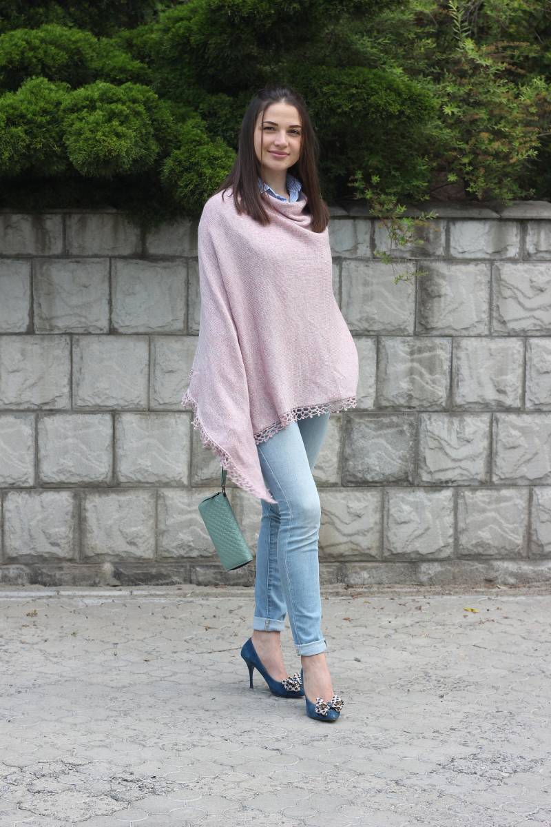 Rosa Kaschmir-Poncho-Pullover, Kaschmir-Cardigan Für Frauen, Gehäkelter Übergroßer Poncho, Strick-Kleidung Kaschmir-Sommermantel von MohairWorldClothing