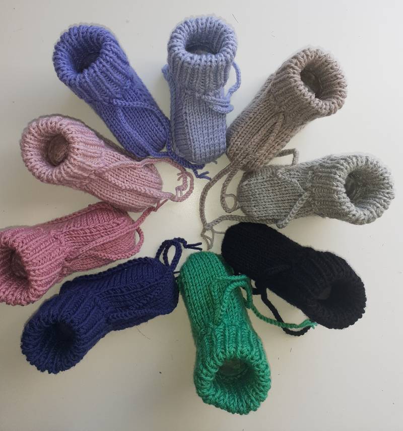 Gestrickte Babyschuhe 0-3 Monate Gestrickte Babyschuhe 0-3 Monate von Mohairschaf