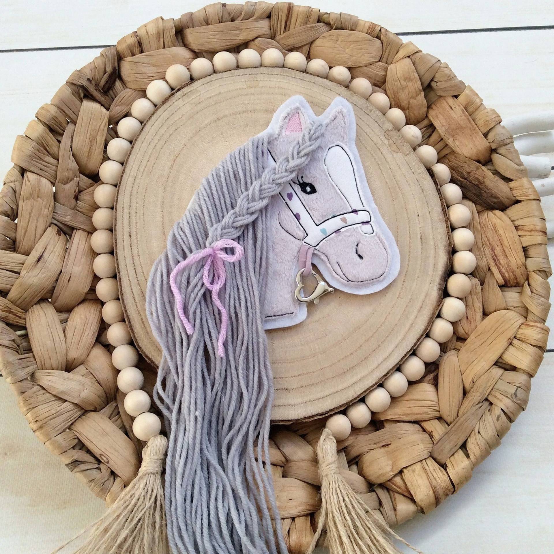 Applikation Pferdekopf M Aufnäher Button Für Schultüte Flicken Patch Motiv Auf Filz Pferd Mit Mähne Pony Mädchen Inkl. Herz Anhänger von MohnblumesWelt