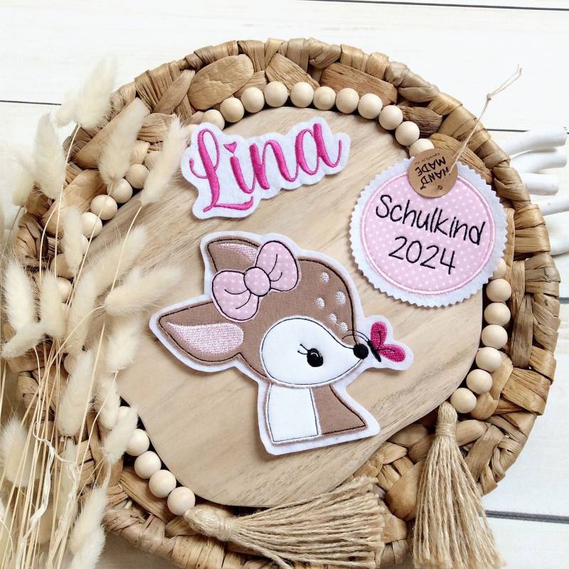 Applikation Reh Komplettes Set 3 Teilig - Aufnäher Button Für Schultüte Und Wunschname Patch Motiv Auf Filz Rehkitz Mit Name Anhänger Applikation Reh Komplettes Set 3 Teilig - Aufnäher Button Für Schultüte Und Wunschname Patch Motiv Auf Filz Rehkitz Mit Name Anhänger von MohnblumesWelt