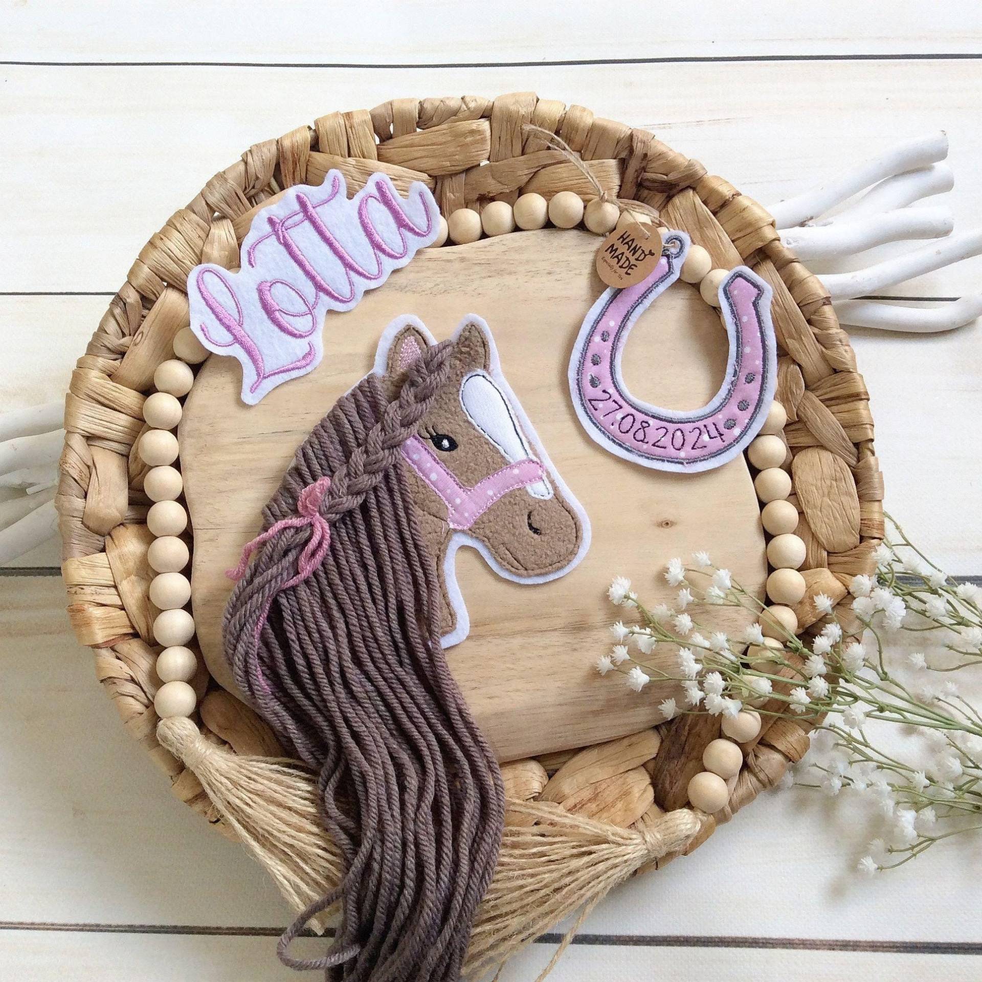 Komplettes Set Applikation Pferdekopf Aufnäher Button Für Schultüte Und Wunschname Patch Motiv Auf Filz Pferd Mit Mähne Pony Komplettes Set Applikation Pferdekopf Aufnäher Button Für Schultüte Und Wunschname Patch Motiv Auf Filz Pferd Mit Mähne Pony von MohnblumesWelt