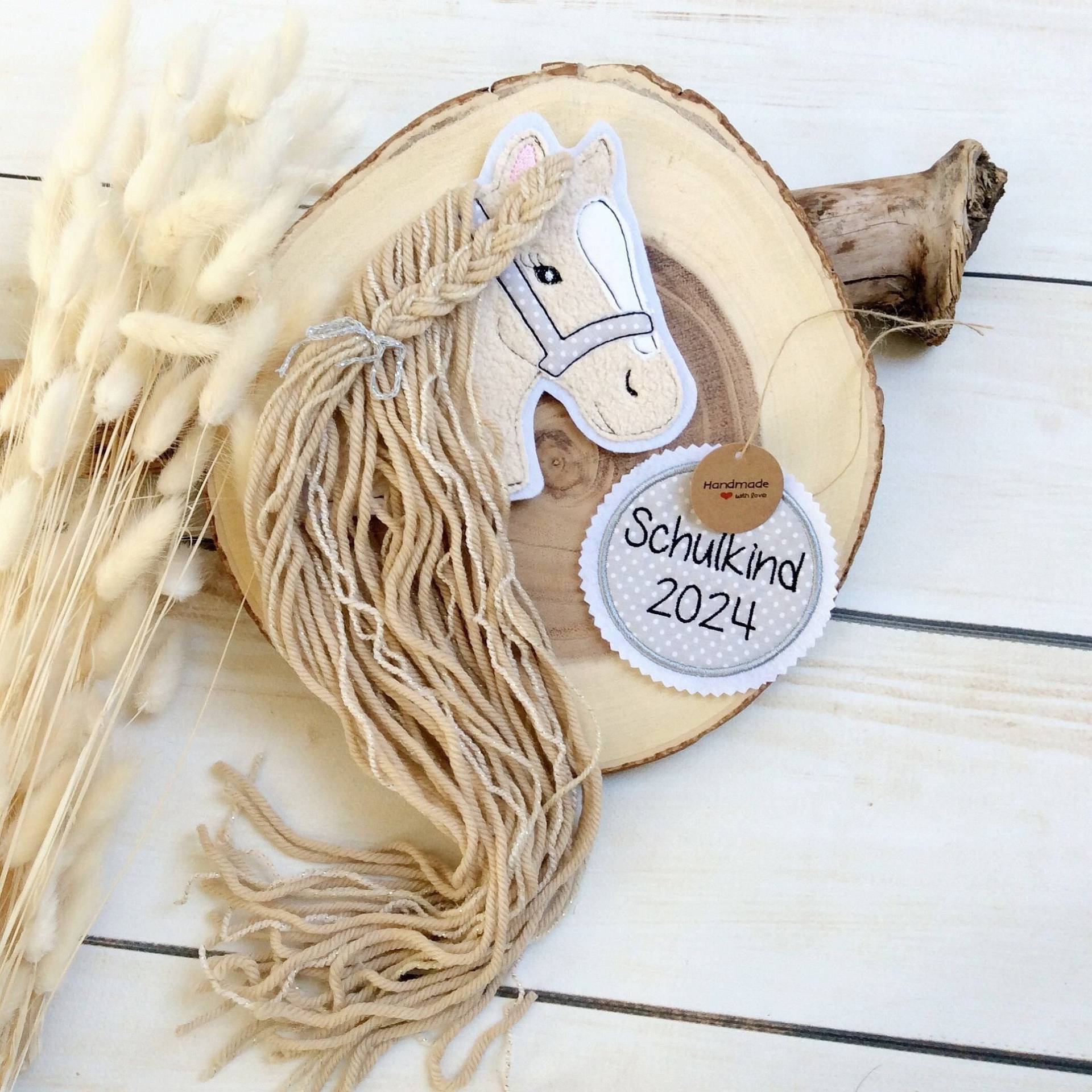 Set Applikation Mit Anhänger "Schulkind" Aufnäher Button Für Schultüte Und Diy Flicken Patch Auf Filz Pferd Mähne Pony Set Applikation Mit Anhänger "Schulkind" Aufnäher Button Für Schultüte Und Diy Flicken Patch Auf Filz Pferd Mähne Pony von MohnblumesWelt