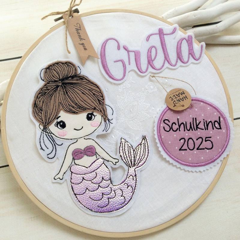 Set Applikation Nixe Meerjungfrau Glitzer Mit Anhänger "Schulkind 2026" Für Schultüte Inkl. Name Set Applikation Nixe Meerjungfrau Glitzer Mit Anhänger "Schulkind 2026" Für Schultüte Inkl. Name von MohnblumesWelt