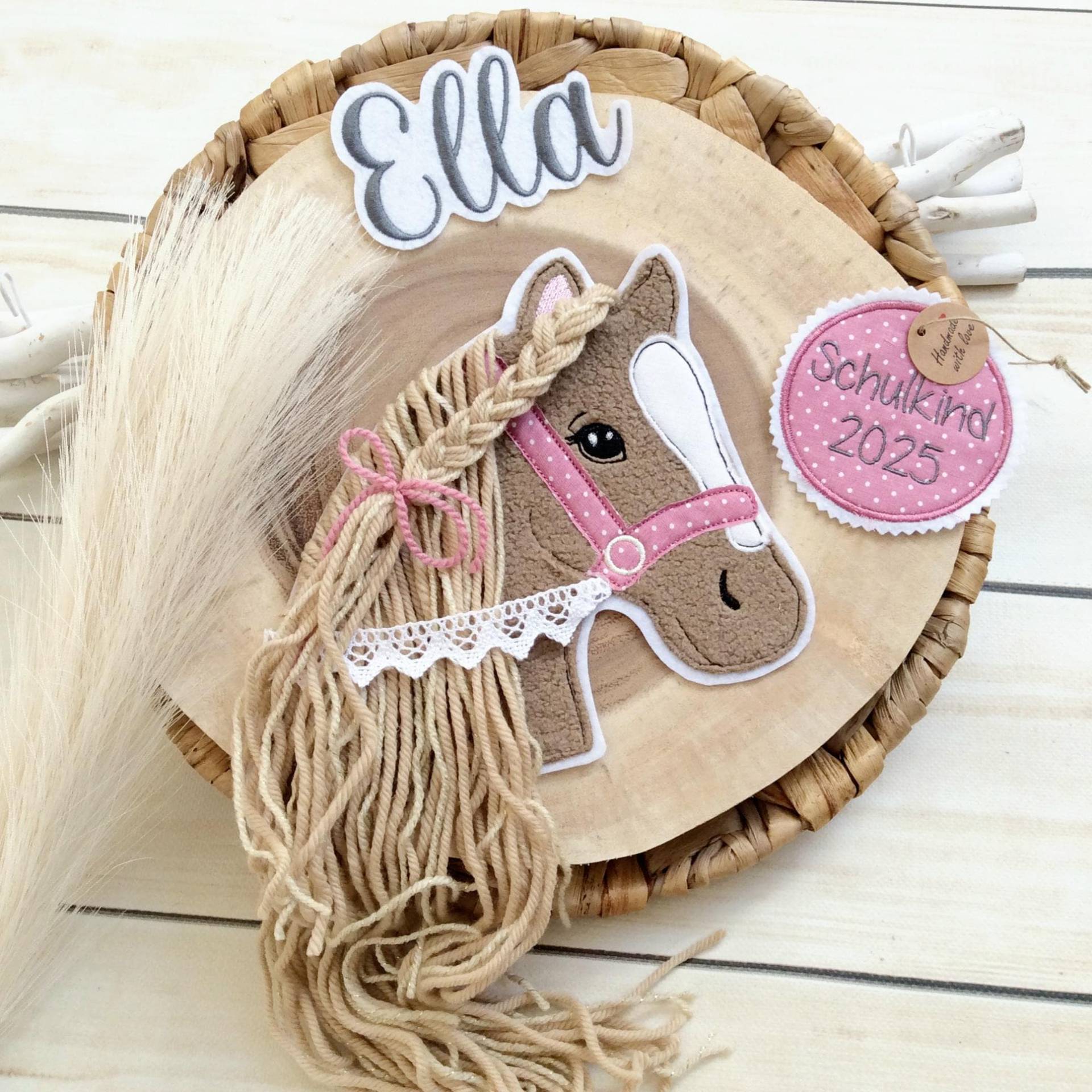 xl Komplettes Set Applikation Pferdekopf Aufnäher Button Für Schultüte Und Wunschname Patch Motiv Auf Filz Pferd Mit Mähne Zügel xl Komplettes Set Applikation Pferdekopf Aufnäher Button Für Schultüte Und Wunschname Patch Motiv Auf Filz Pferd Mit Mähne Zügel von MohnblumesWelt
