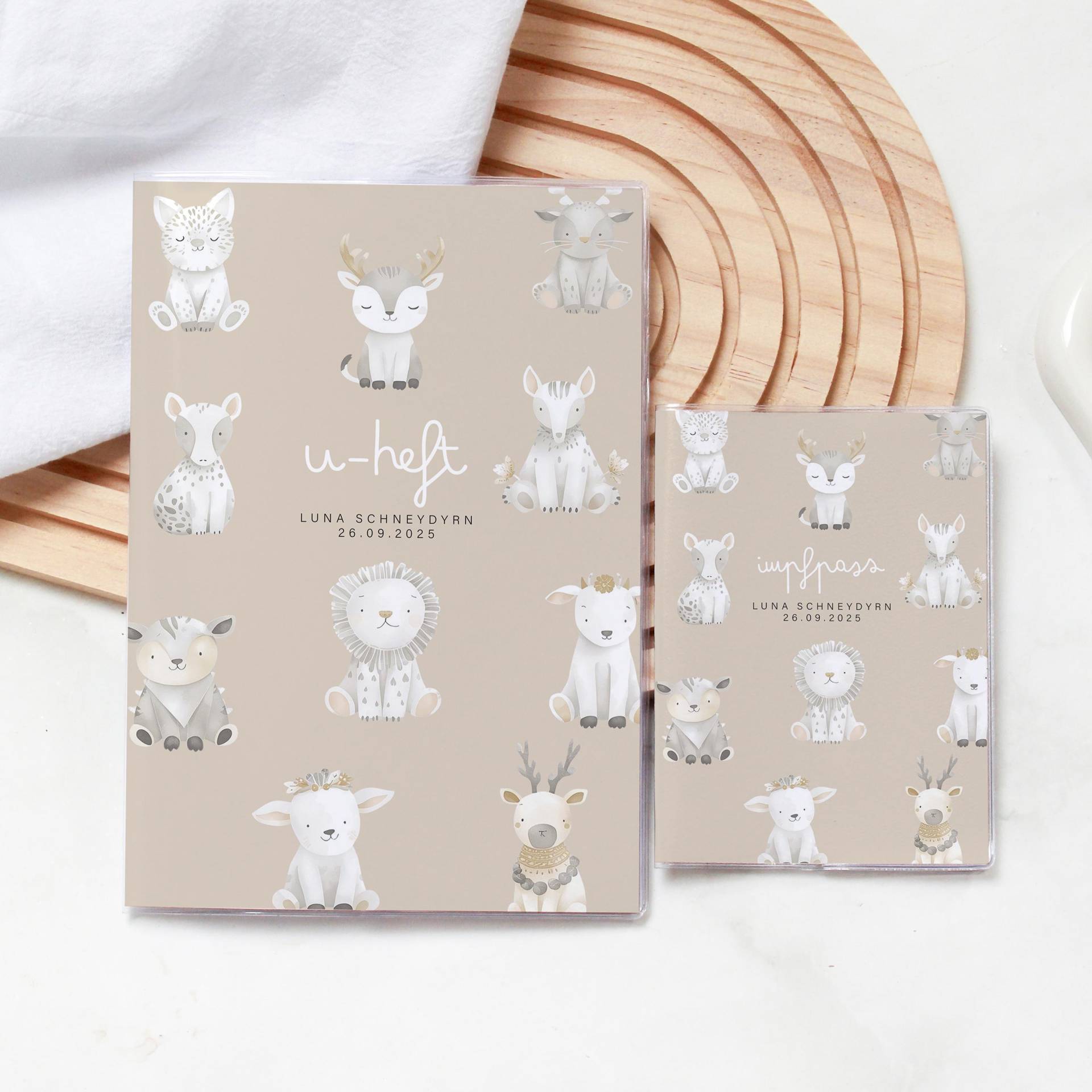 U-Heft Hülle & Impfpass Personalisiert Neutral, Boho Und Scannt Tiermotiv in Beige, Geschenk Zur Geburt Taufe, Set Oder Einzeln von MoinMagda