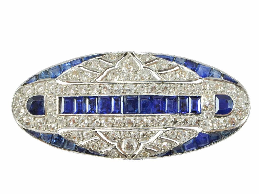 Art Deco Sapphire Diamant Und Platin Brosche, Circa 1930 von MoiraFineJewellery
