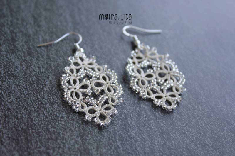 Jolene Tatting Lace Ohrringe Ecru Jolene Tatting Lace Ohrringe Ecru von MoiraLita