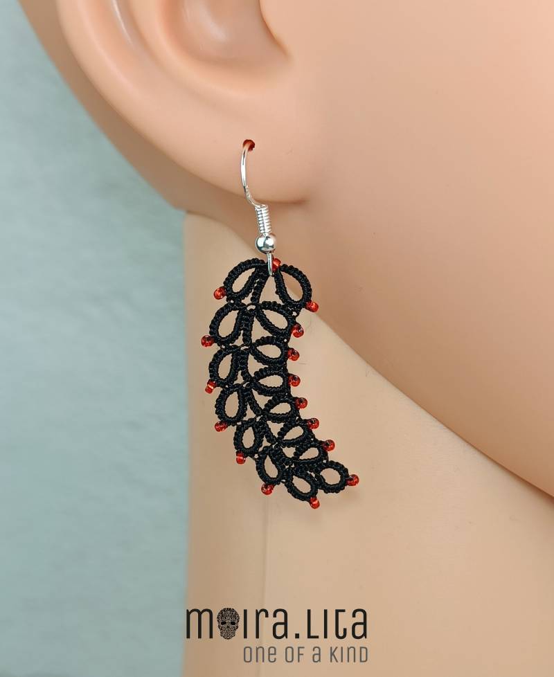 Tatting Ohrringe Schwarz Rot Spitze Tatting Ohrringe Schwarz Rot Spitze von MoiraLita