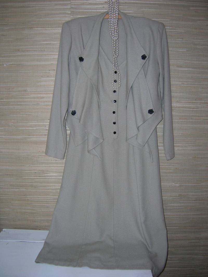 Vintage Taupe Ensemble von MoiraVintage