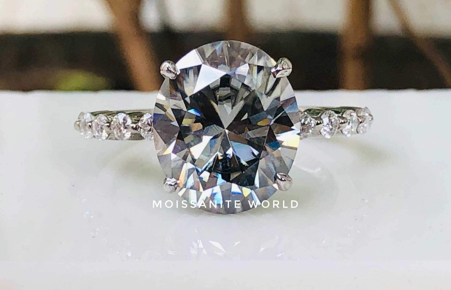 4.50 Carat Oval Cut Moissanite Ring/Grauer Verlobungsring Für Sie 14K Gelbgold Ring, Valentinsgeschenk 4.50 Carat Oval Cut Moissanite Ring/Grauer Verlobungsring Für Sie 14K Gelbgold Ring, Valentinsgeschenk von MoissaniteWorld