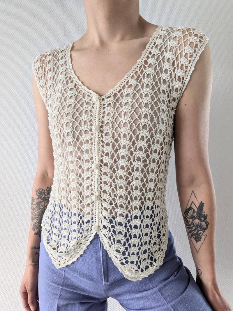Beautiful 70's Handmade Cream Crochet Vest With Pearls S M L Beautiful 70's Handmade Cream Crochet Vest With Pearls S M L von MojaVintageShop