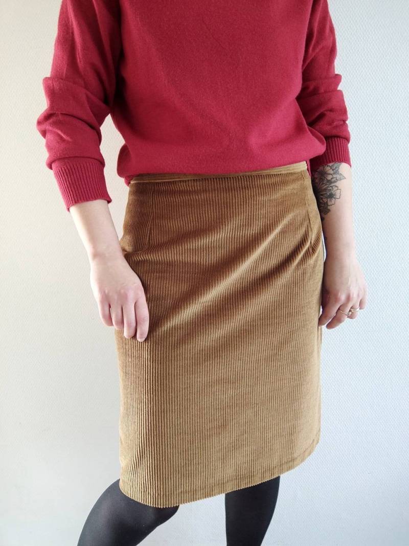 True Vintage 70's Handmade Tailored Caramel Corduroy Midi Skirt With Leather Detail 1970 70S Hippie Boho True Vintage 70's Handmade Tailored Caramel Corduroy Midi Skirt With Leather Detail 1970 70S Hippie Boho von MojaVintageShop