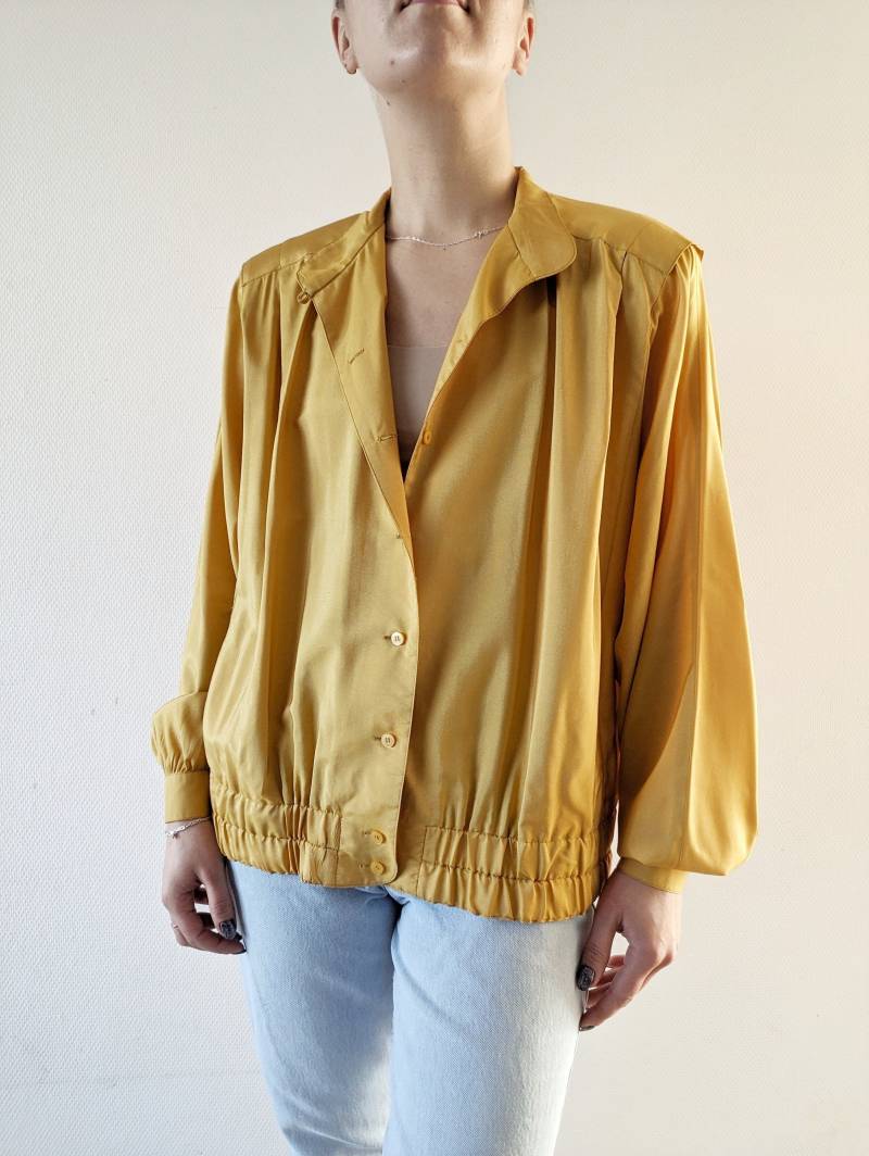 Vintage 80's Mustard Yellow Pure Silk Blouson Shacket L Xl Xxl Vintage 80's Mustard Yellow Pure Silk Blouson Shacket L Xl Xxl von MojaVintageShop