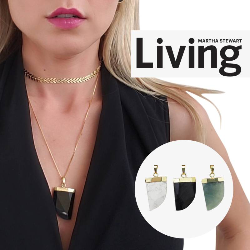 Wie Martha Stewart Living Magazine Mojo Crystal Horn Anhänger 24K Vergoldet Türkis Weiß Howlith Schwarz Achat Grün Fluorit Mila von MojoSupplyCo
