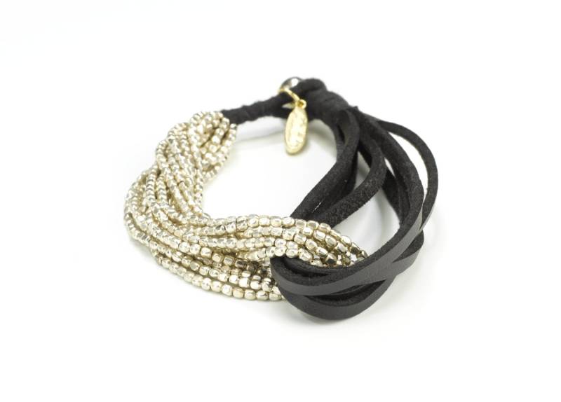 Elegantes Boho Armband - Leder Silber Stapelbar Bead Modeschmuck Geschenk Freundin von MokshaJewelryIbiza