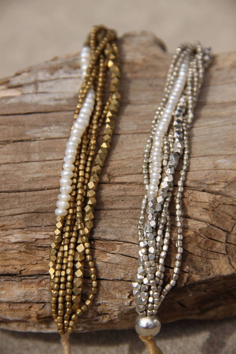 Messing Stapelbares Armband - Perlenarmband Für Frauen Stapelarmband Seed Bead Perlen Boho Schmuck Elegantes Frau von MokshaJewelryIbiza