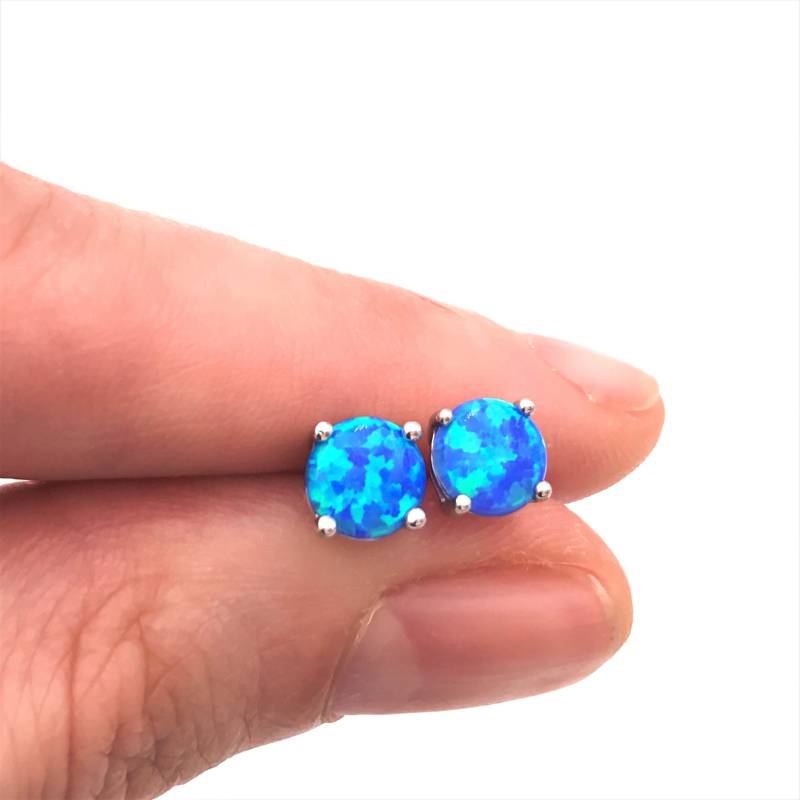 Blaue Feueropal Ohrstecker Handgefertigte Fassung von MolecularMotifs