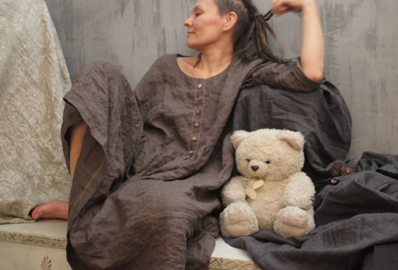 Leinenkleid. Julia Kaffee.boho Leinen Kleid.spezialanfertigung. Mehr Farbe von Moliqlinen