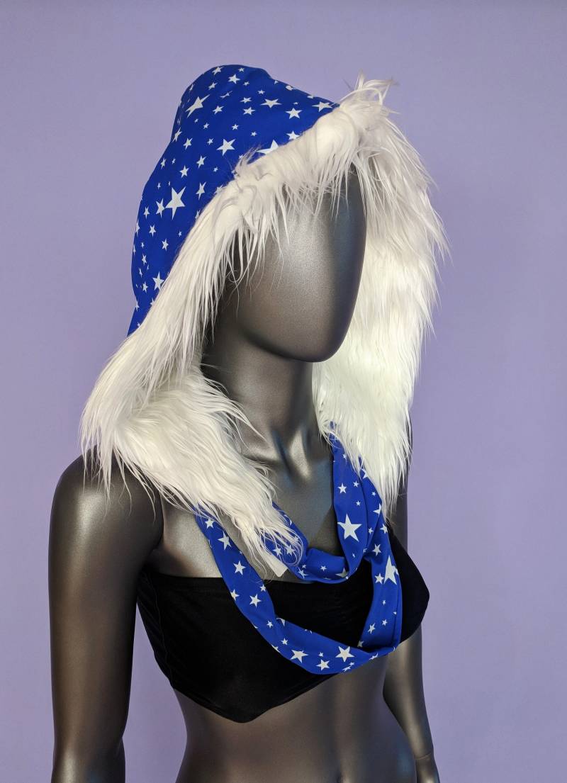 Königliche Sterne Und Weißem Fell Wickeln Kapuze von MolliPopGlow