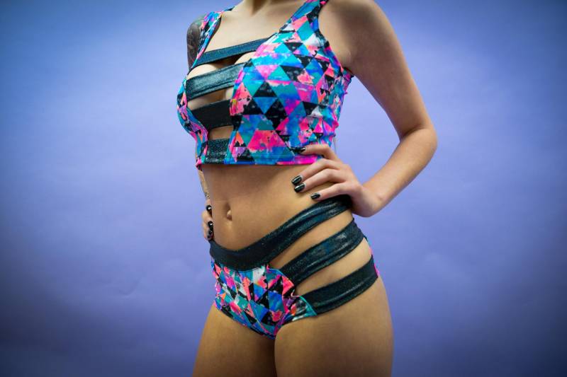 Vaporwave Und Mitternacht Staub Ausschnitt Cheekies von MolliPopGlow