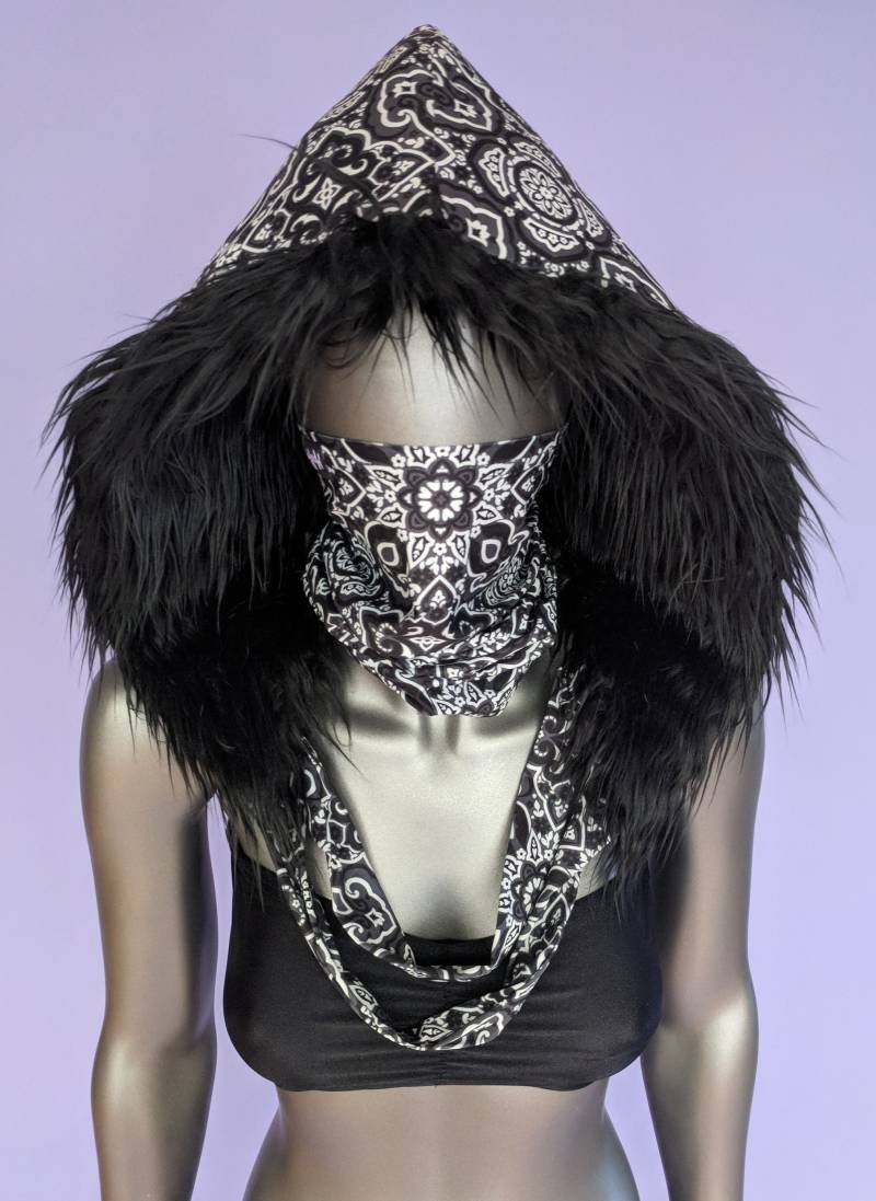 Wickeln Glasgow Paisley Und Schwarzem Fell Kapuze von MolliPopGlow