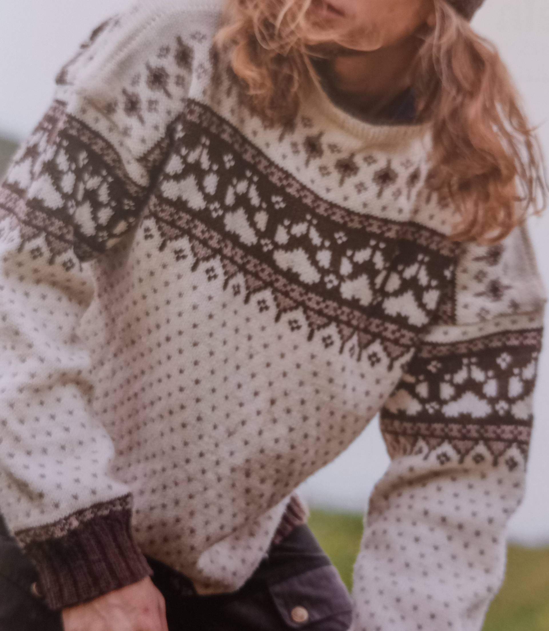 2714 Einzigartiger Handgestrickter Pullover Für Kalte Winter Tage von Mollistrick