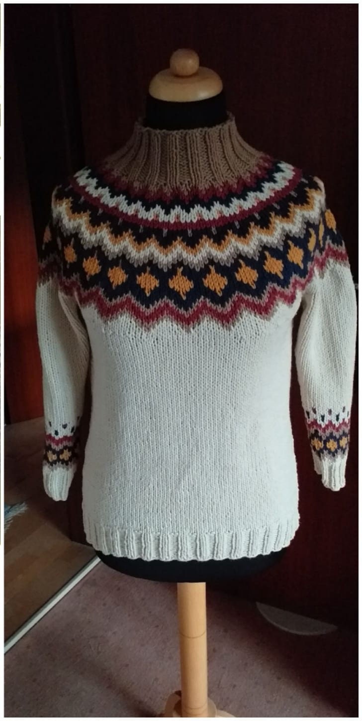 3714 Einzigartiger Handgestrickter Island-/Norwegerpullover Kuschelige Eleganz Für Kalte Tage von Mollistrick