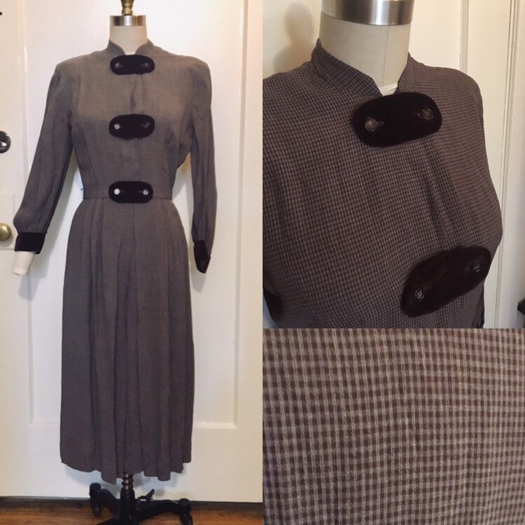 1940 Braun Scheck Gabardine Samt Herbsttag Kleid Lange Ärmel Wackeln 1940 Braun Scheck Gabardine Samt Herbsttag Kleid Lange Ärmel Wackeln von MolluGoLightly