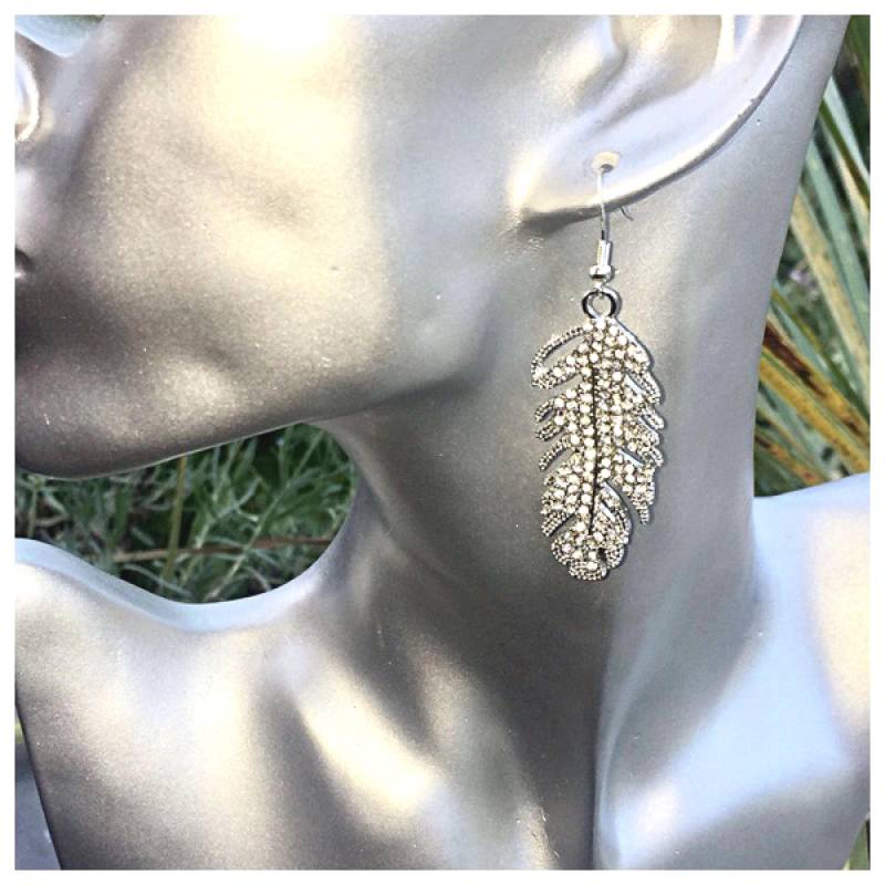 Schöne Glitter/Diamanté Feder Ohrringe Mit 925 Silber Haken. Geschenktüte Verpackt von MollyMcgheeBoutique