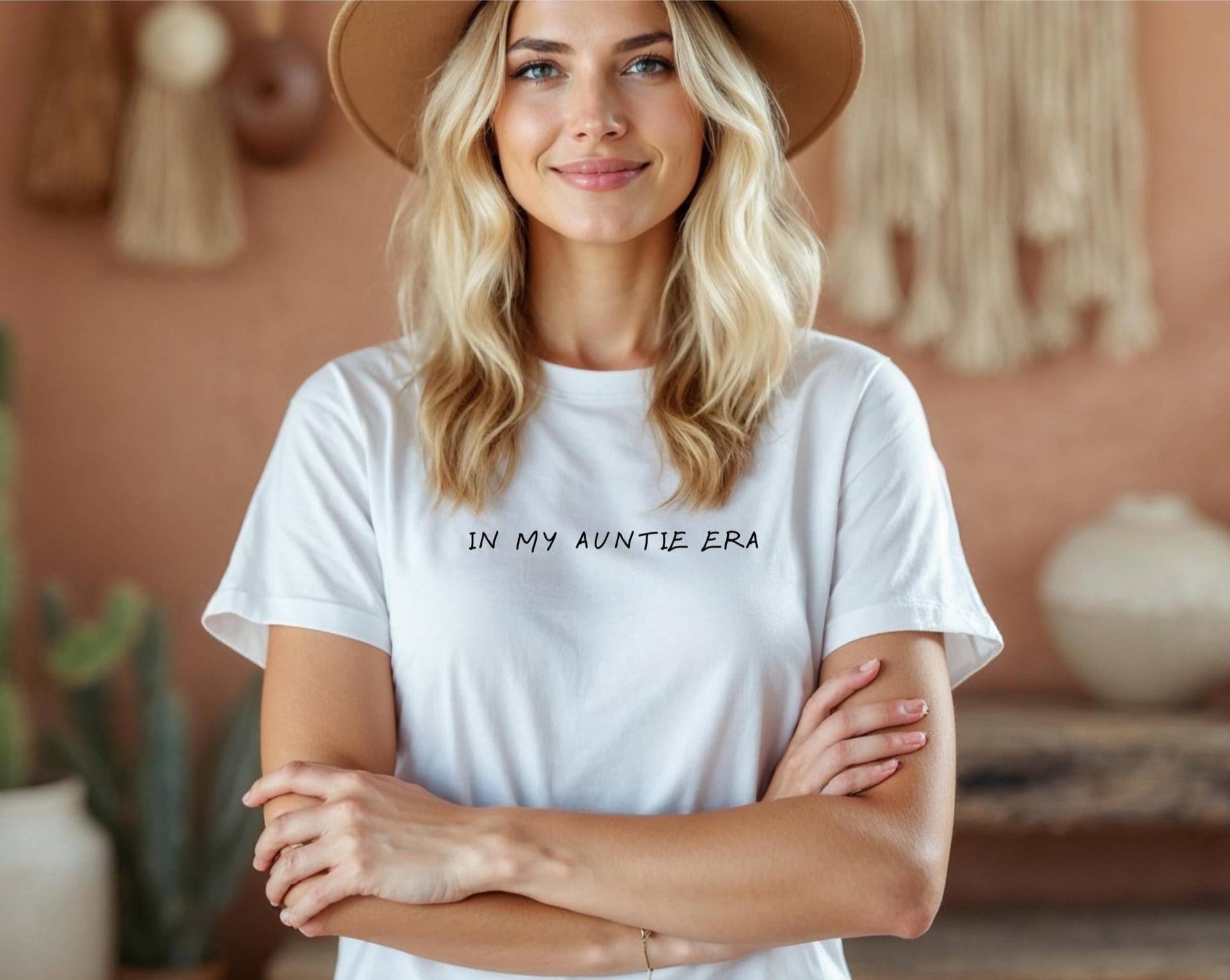 In My Auntie Era Shirt | Aunt Geschenk Tante Gift Geschenkidee Patentante Funny New Pregnancy Reveal von MomOfTheMonthShop