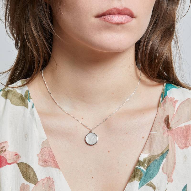 Halskette Mit Graviertem Medaillon Aus Weißem Perlmutt, Silber, Einzigartiges Geschenk Für Frauen, Schwester, Beste Freundin von MomentsPrecieuxFR